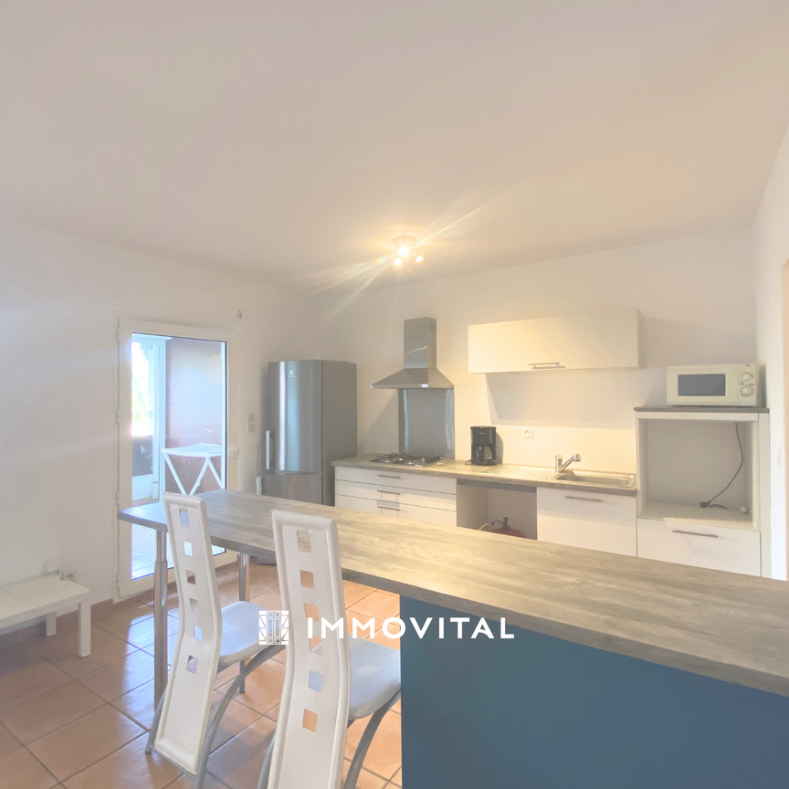 Location Appartement 3 pièces 62m² GOURBEYRE 97113 - Photo 1
