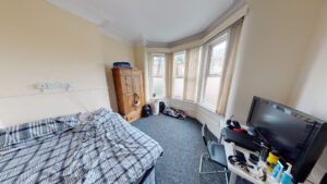 5 Flat 1 Headingley Avenue, Leeds, LS6 3EP - Photo 3