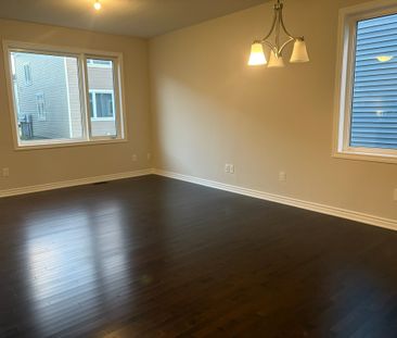 For Lease - 1906 Haiku Street, Barrhaven, Ontario - Photo 1