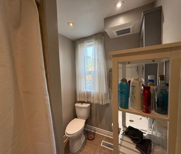 For Lease - 263 Grace Street Unit# 2nd Fl, Toronto, Ontario - Photo 3