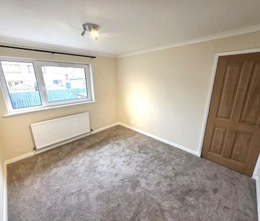 2 bedroom semi-detached house to rent - Photo 4