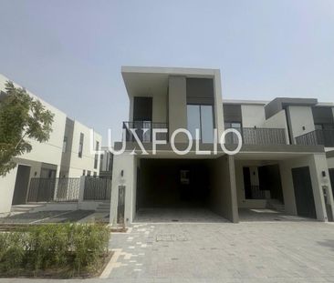 4 Bedroom Landscaped Corner Plot - Photo 5