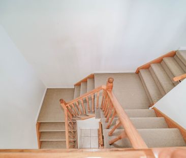 For Lease - 2 Oglevie Drive, Whitby, Ontario - Photo 2