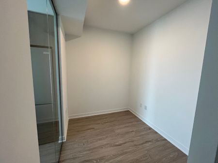 For Lease - 2495 Eglinton Avenue Unit# 1707, Mississauga, Ontario - Photo 5