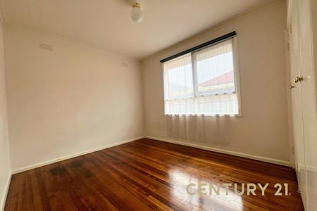 Modern Living in Prime Springvale - Photo 2