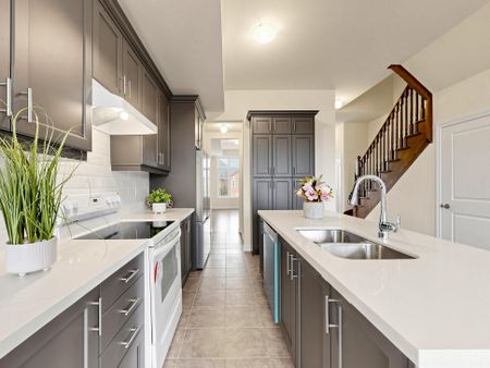 For Lease - 293 Swan Park Road, Markham, Ontario - Photo 4