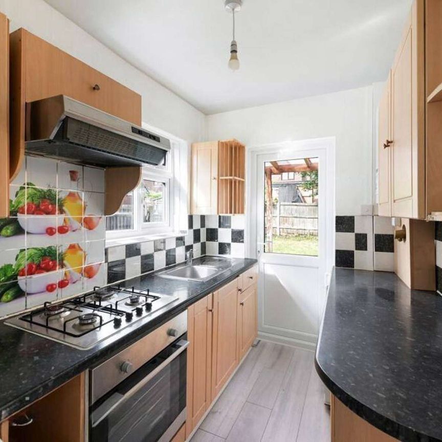 Barnsbury Close Room 1 - Photo 1
