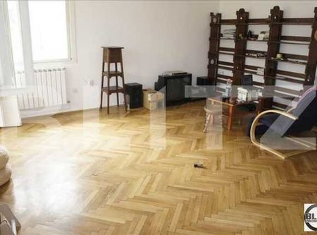 Apartament cu 3 camere de inchiriat, 95 mp, terasa inchisa si gradina de 50 mp - Photo 2