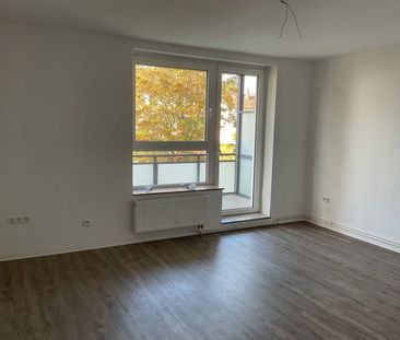 Moderne Wohnung in ruhiger Lage für Singles und Paare mit großem Ba... - Foto 1