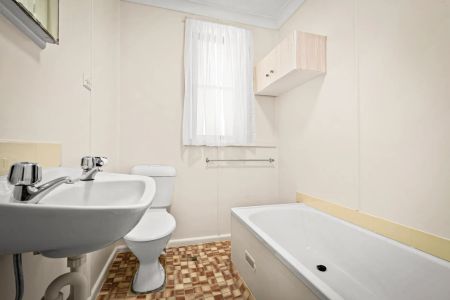 3-Bedroom Home in Lethbridge Park - Photo 4