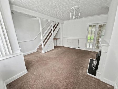 2 bedroom semi-detached house to rent - Photo 3