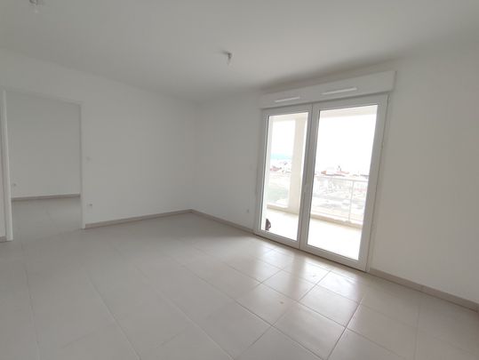 Location Appartement 2 pièces 39m² MARSEILLE 15ème - Photo 1