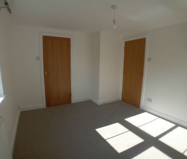 Curlew Way, Sleaford - Photo 4