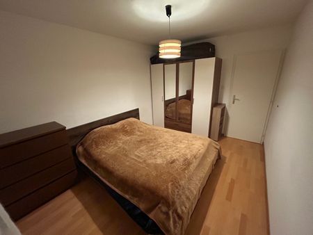 Appartement de 2.5 pièces au rez-de-chaussée à Renens - Photo 2