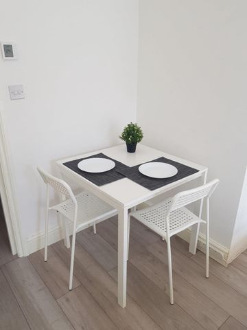 Studio Flat, Mayfair Avenue, IG1 - Photo 3