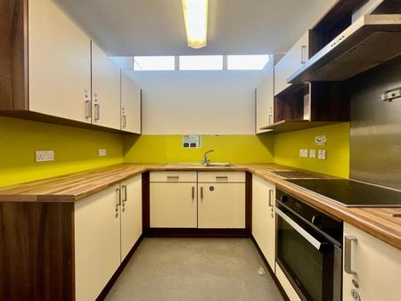 Meadowcourt Road - Photo 2