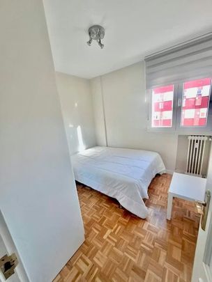 Calle de Paredes de Nava, Madrid, Community of Madrid 28017 - Photo 1