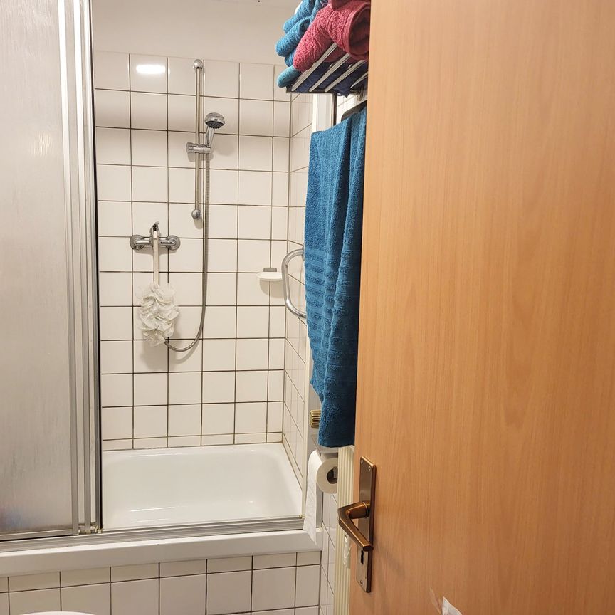 Großzügige Zweizimmerwohnung mit Balkon zur Miete in ruhiger Wohngegend! - Photo 1