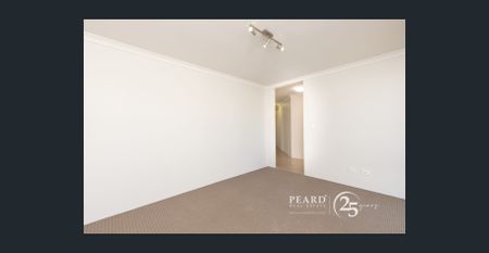 Easy care and recently painted front unit. - Photo 2