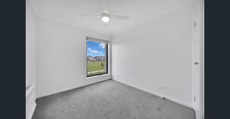 Parkfacing brand new home. - Photo 3