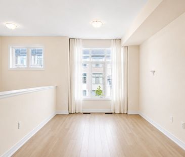 For Lease - 20 Kahshe Lane, Richmond Hill, Ontario - Photo 2