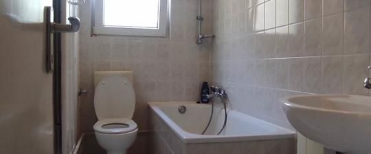 Moderne 2-Zimmer-Wohnung mit viel Licht und komfortabler Küche – Perfekt für Familien und WGs! - Foto 1