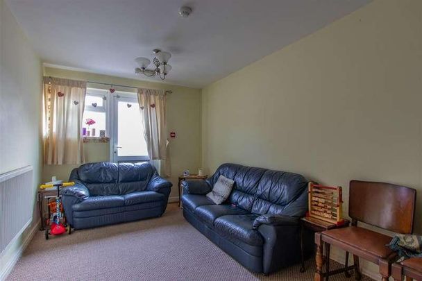 Minister Street, Cathays, CF24 - Photo 1