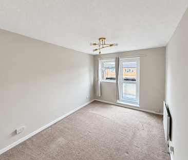 3 bedroom apartment to rent - Photo 4
