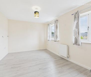 4 bedroom terraced house to rent - Photo 3