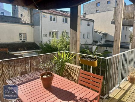 Appartement à louer 3 pièces 65.7m² - Photo 2