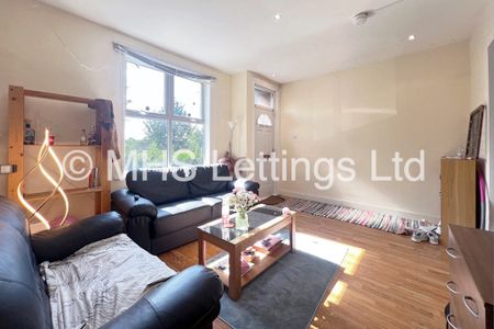 5 Bedroom End Terraced House for rent in Clarkson View - Photo 3