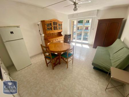 Location Appartement 1 pièce 26m² TOULON 83000 - Photo 2