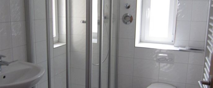 modernisierte 3-Zimmerwohnung mit Loggia in Sehnde - Photo 1