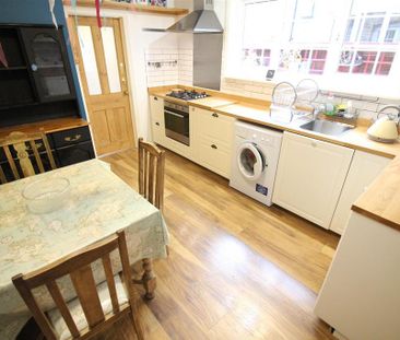 3 bedroom terraced house to rent - Photo 6