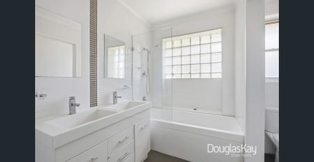 Neat & Comfortable Family Home - Photo 5