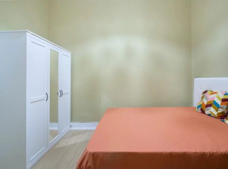 Largo Vitorino Damásio, Lisbon, Lisbon 1200-872 - Photo 5