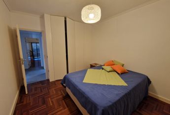 Apartamento T3 Renovado na Praia da Barra - 2ª Linha do Mar.
