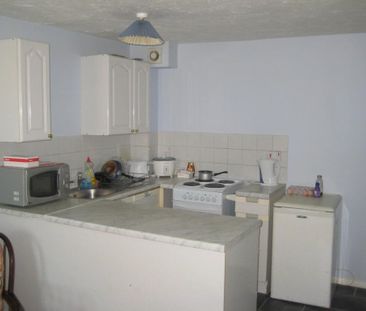 1 bedroom semi-detached house to rent - Photo 3