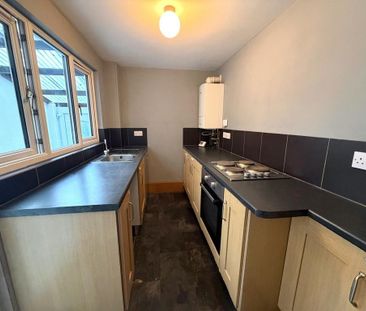 2 bedroom terraced house to rent - Photo 1