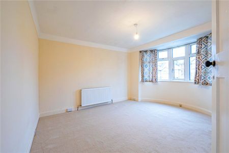 3 bed Detached House for rent - Photo 5