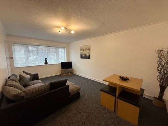 Dean Close, Derby, DE23 - Photo 1