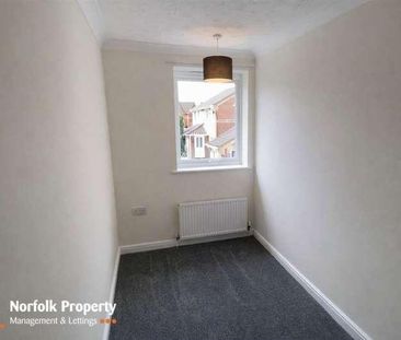 Dussindale, NR7 - Photo 6