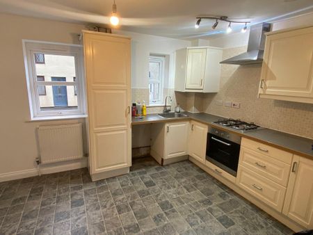 2 bedroom apartment to rent - Photo 4