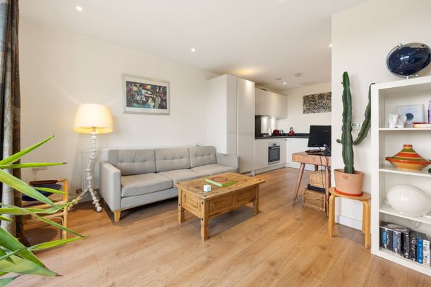 1 Bed Flat, Barrington Road, SW9 - Photo 1