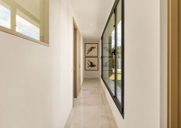 4 bedroom luxury Villa for rent in El Paraíso, Andalusia