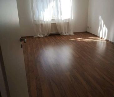 2,5 Zimmer mit Balkon und Einbauküche - Photo 1