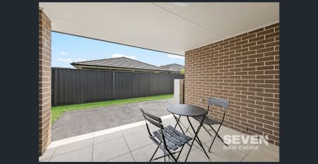 MODERN FAMILY LIVING IN ELARA ESTATE - Photo 5