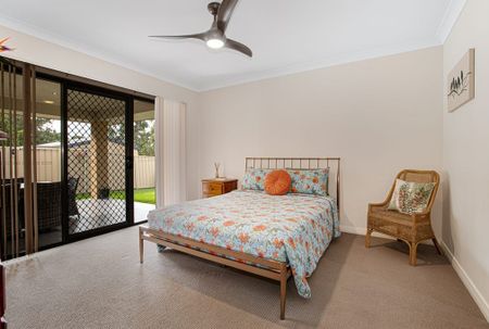 84 Lord Howe Drive, Ashtonfield NSW 2323 - House For Rent | Domain - Photo 4