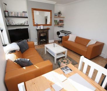 3 bedroom apartment to rent - Photo 4