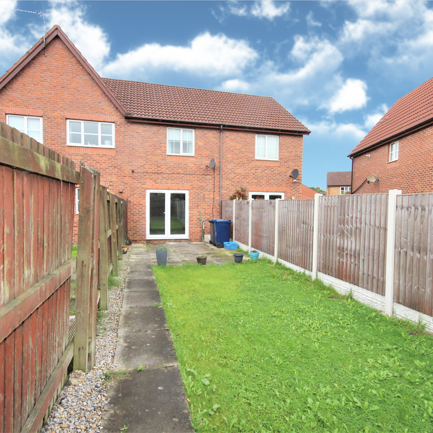 Furtherfield, Bamber Bridge - Photo 1